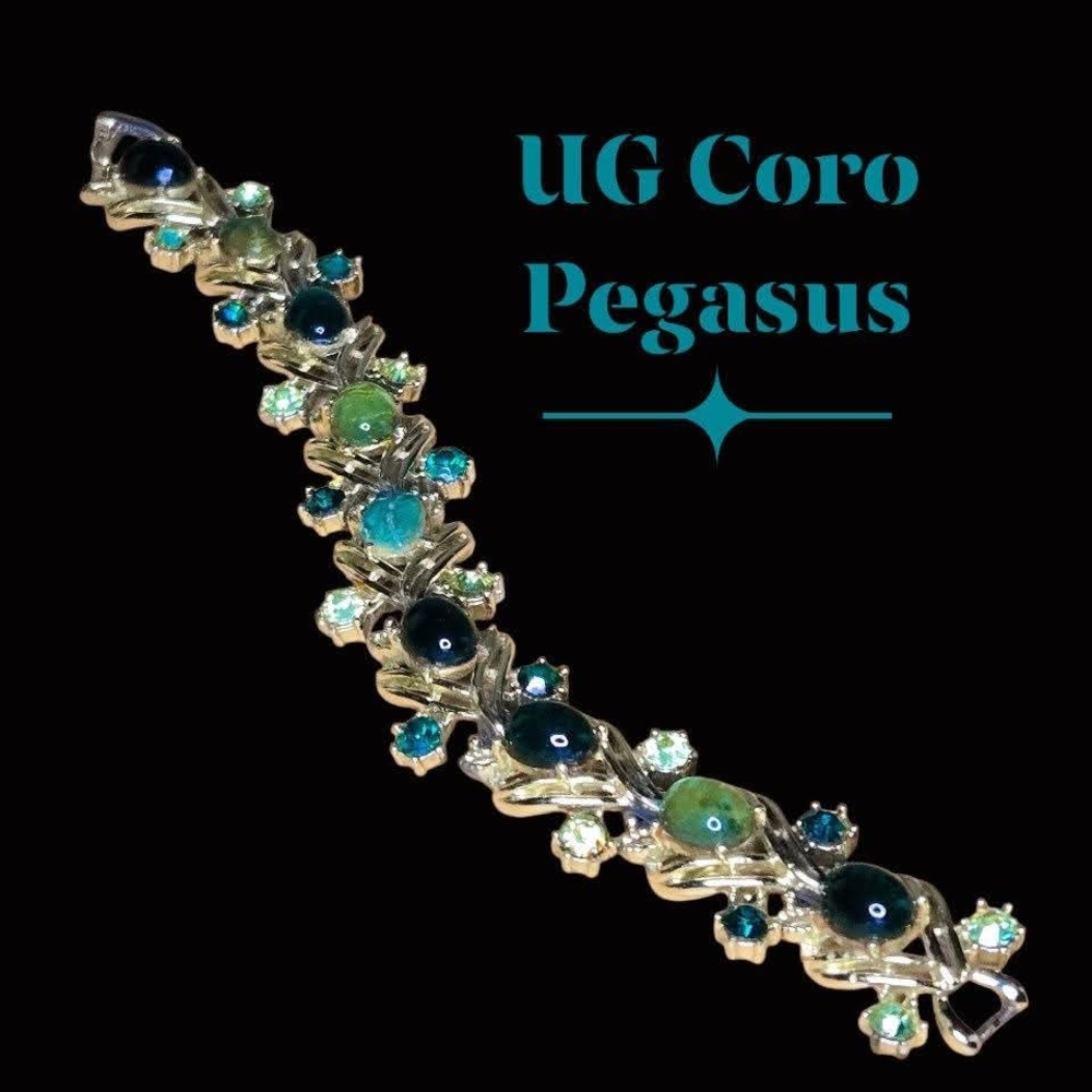 Vintage UG Coro Pegasus Green and Gold Bracelet